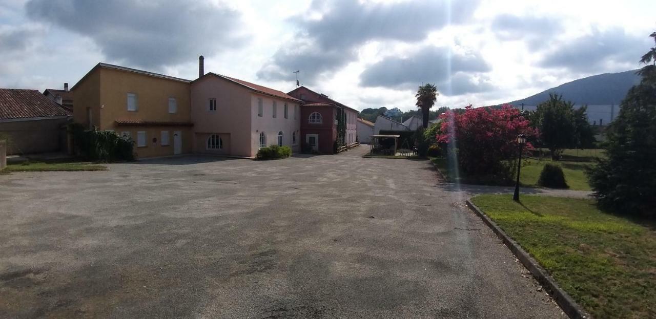 Hotel Castel D'Olmes Tabre Exterior foto